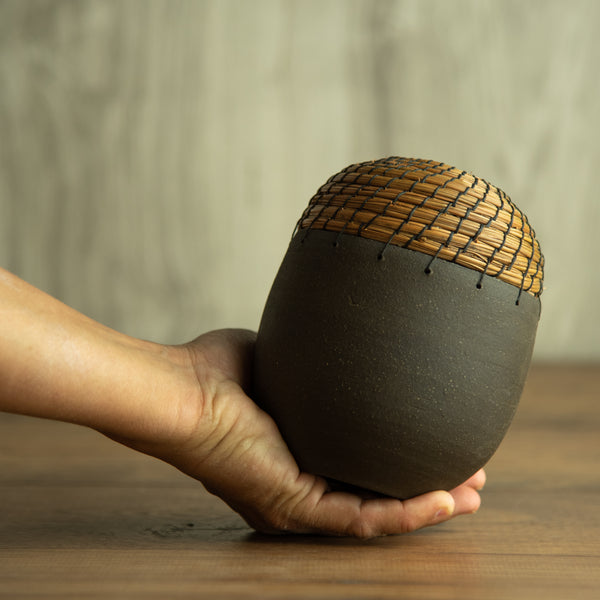 Mini bud vase in Black Clay