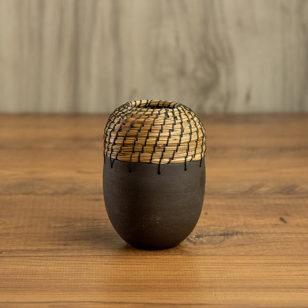 Mini vase in Black Clay