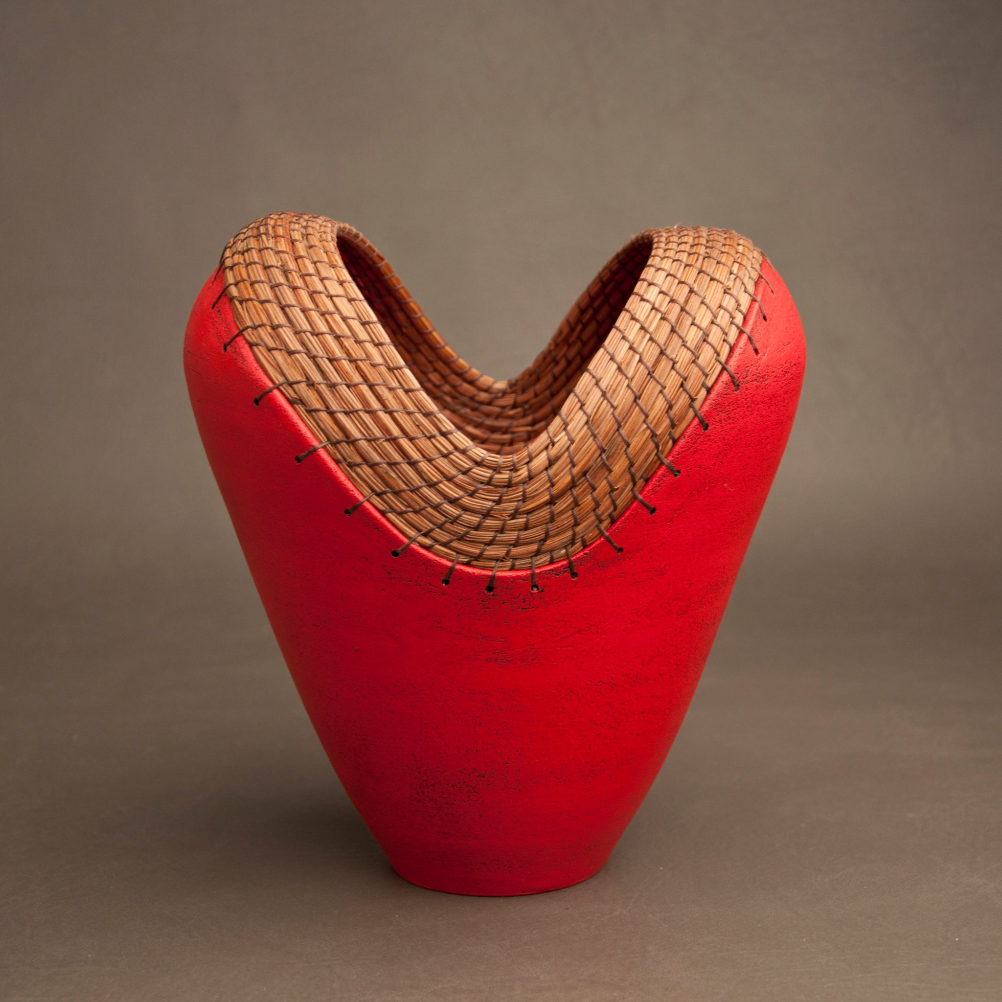 Medium Heart Vessel in Red