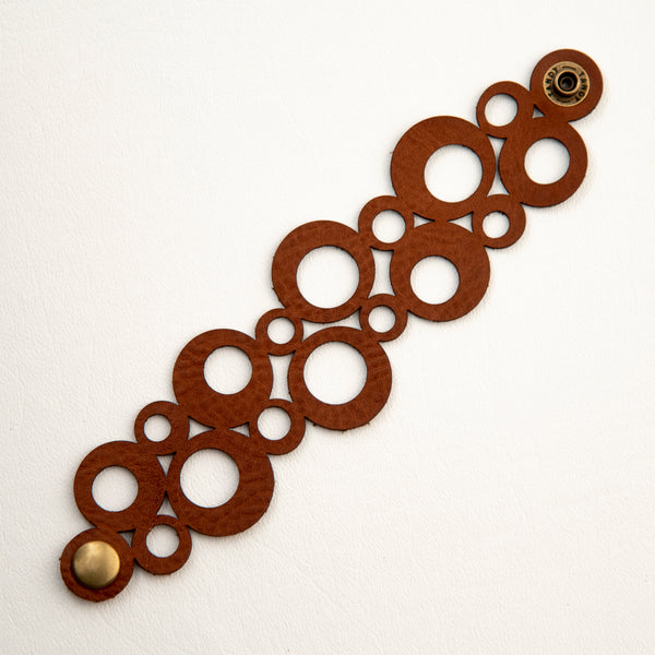 Mid Cen Mod Circle Leather Bracelet